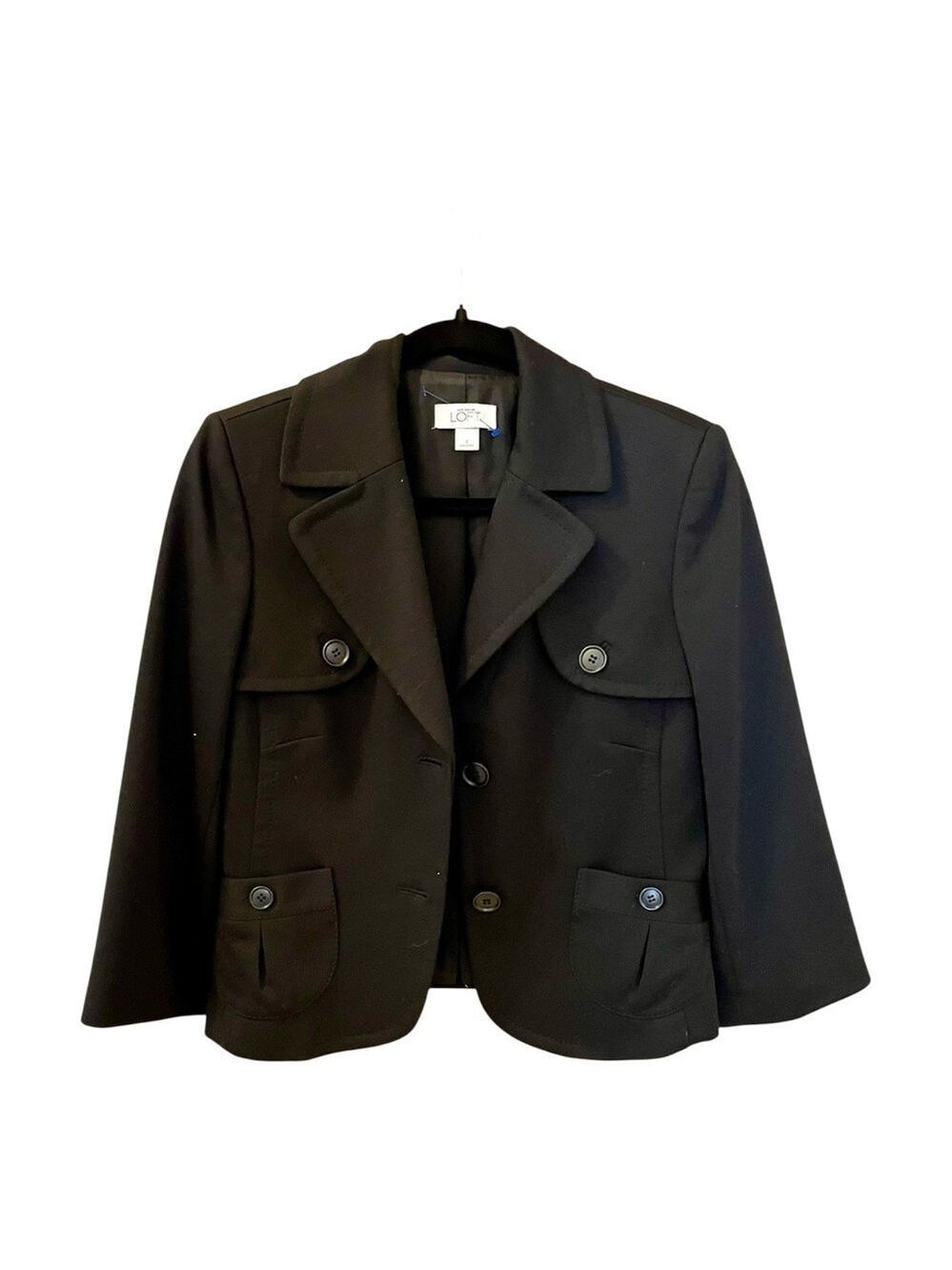 Ann Taylor LOFT Classic Preppy Black Two Button Cropped Blazer, Size 8.